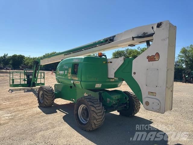JLG 800AJ 曲臂高空作業車