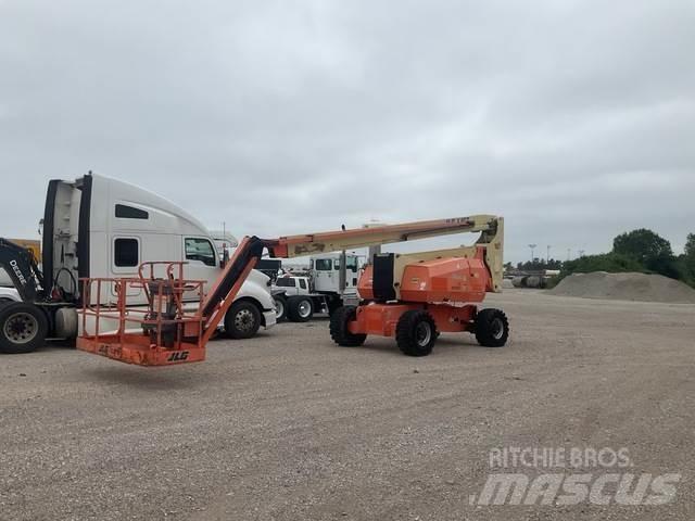 JLG 800AJ 曲臂高空作業車