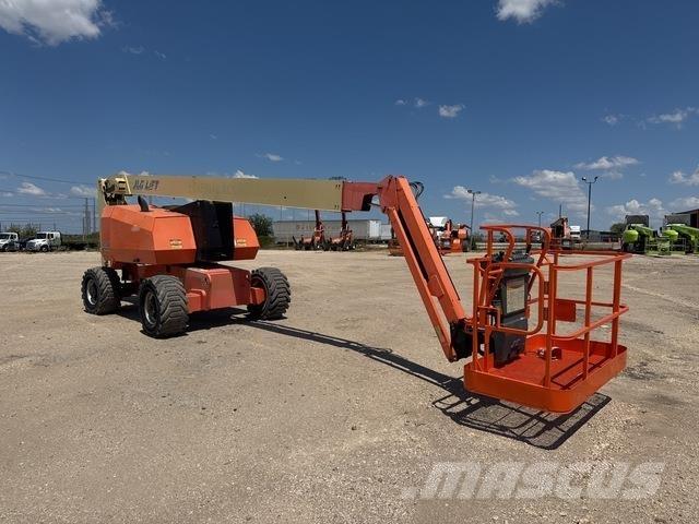 JLG 800AJ 曲臂高空作業車