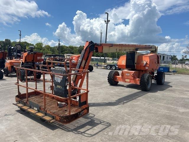 JLG 800AJ 曲臂高空作業車