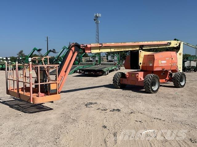 JLG 800AJ 曲臂高空作業車