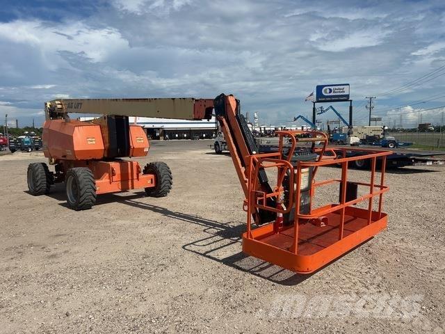 JLG 800AJ 曲臂高空作業車