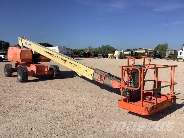 JLG 800S 伸縮臂高空作業車