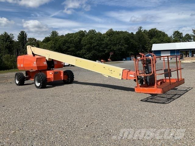 JLG 800S 伸縮臂高空作業車