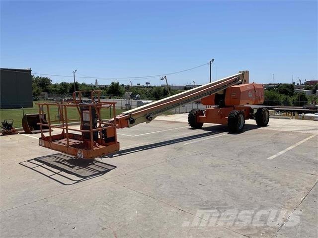 JLG 800S 伸縮臂高空作業車