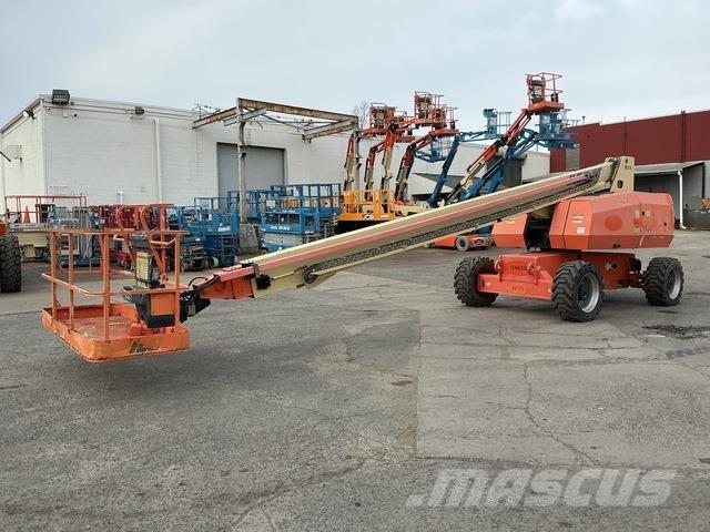 JLG 800S 伸縮臂高空作業車