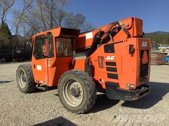 JLG 8042 伸縮臂操作車