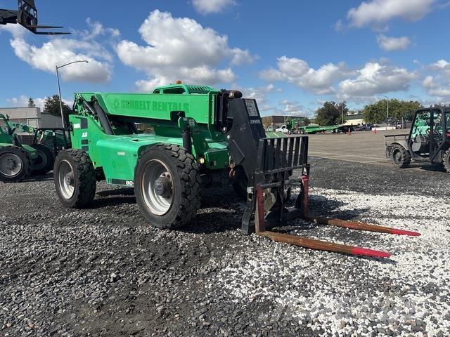 JLG 8042 伸縮臂操作車