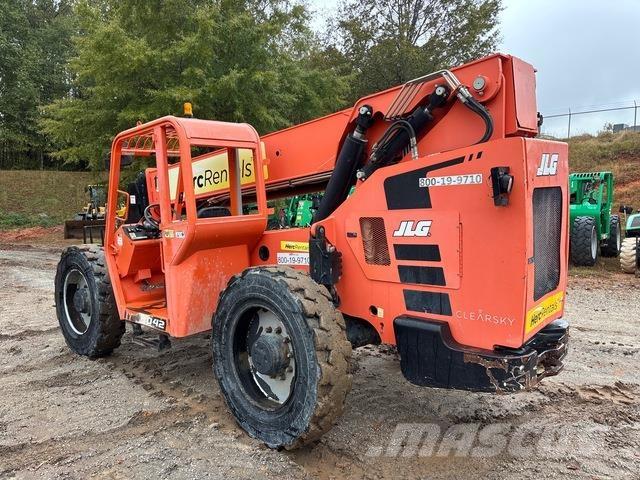 JLG 8042 伸縮臂操作車