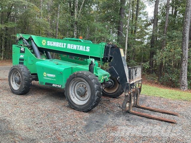 JLG 8042 伸縮臂操作車