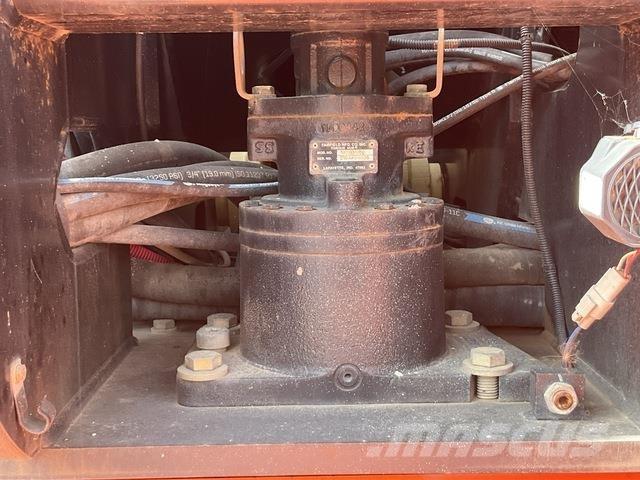 JLG 860SJ 伸縮臂高空作業車