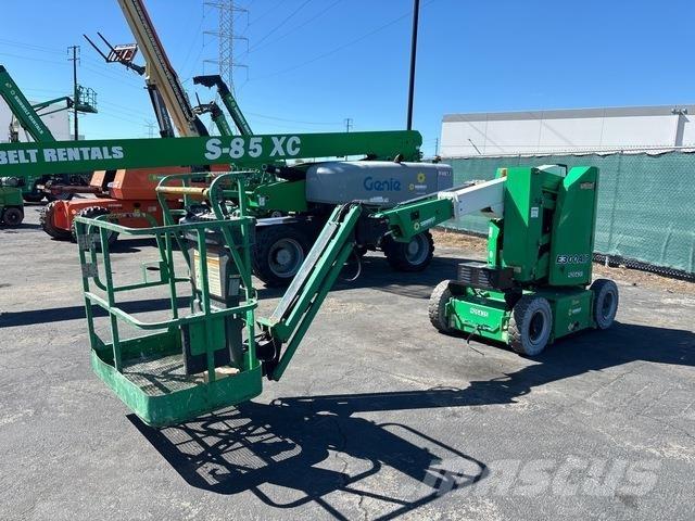 JLG E300 AJP 曲臂高空作業車