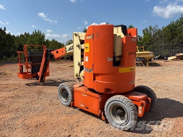 JLG E300AJP 曲臂高空作業車