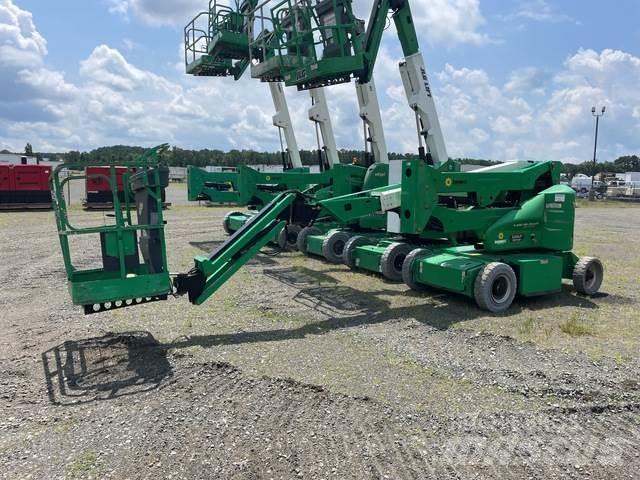 JLG E400AJPN 曲臂高空作業車
