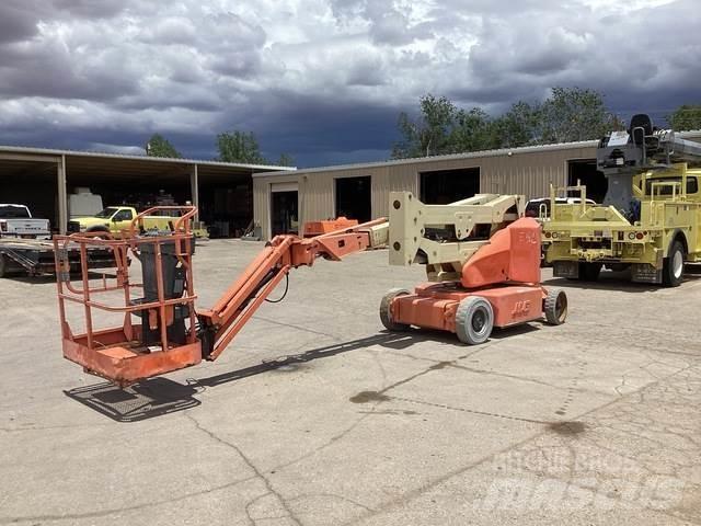 JLG E400AJPN 曲臂高空作業車