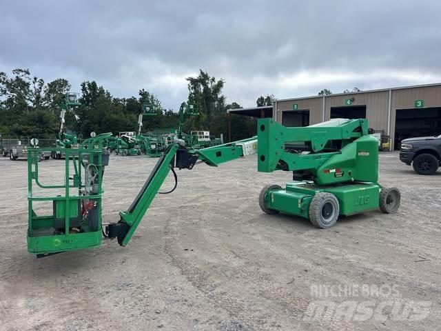 JLG E400AJPN 曲臂高空作業車