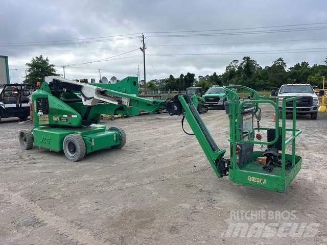 JLG E400AJPN 曲臂高空作業車