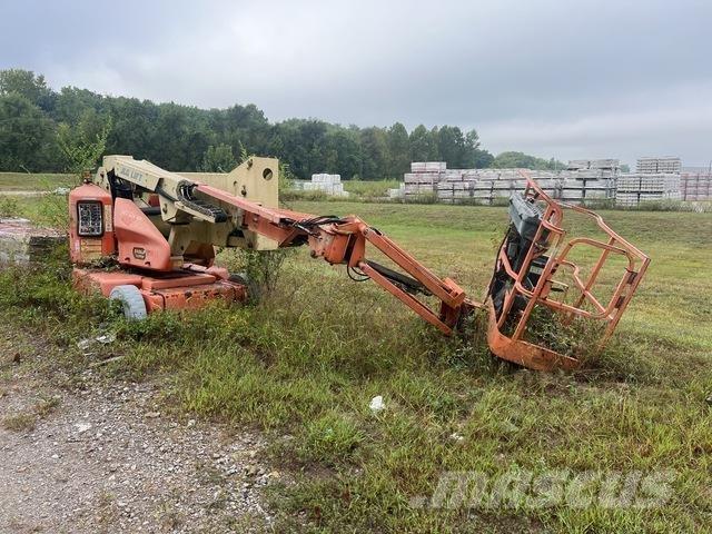 JLG E400AJPN 曲臂高空作業車