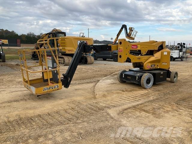 JLG E400AJPN 曲臂高空作業車