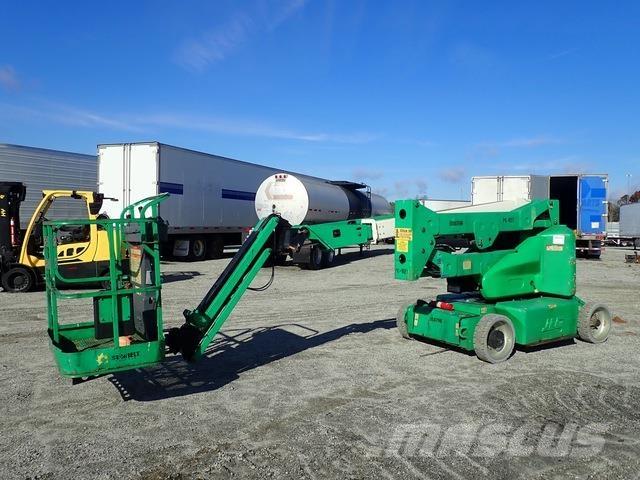 JLG E400AJPN 曲臂高空作業車