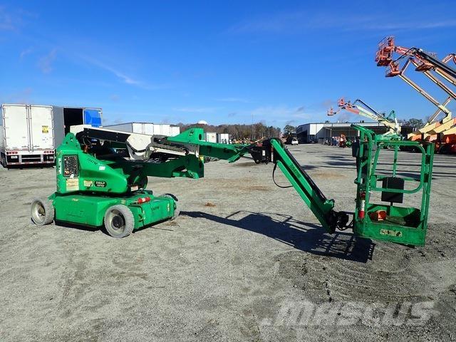 JLG E400AJPN 曲臂高空作業車