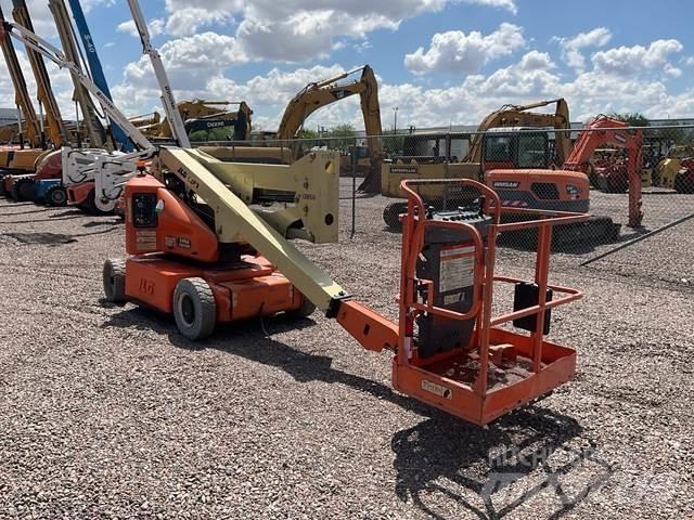 JLG E400AN 曲臂高空作業車