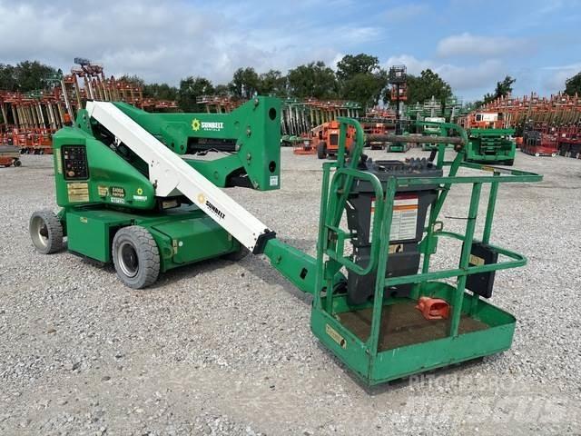 JLG E400AN 曲臂高空作業車