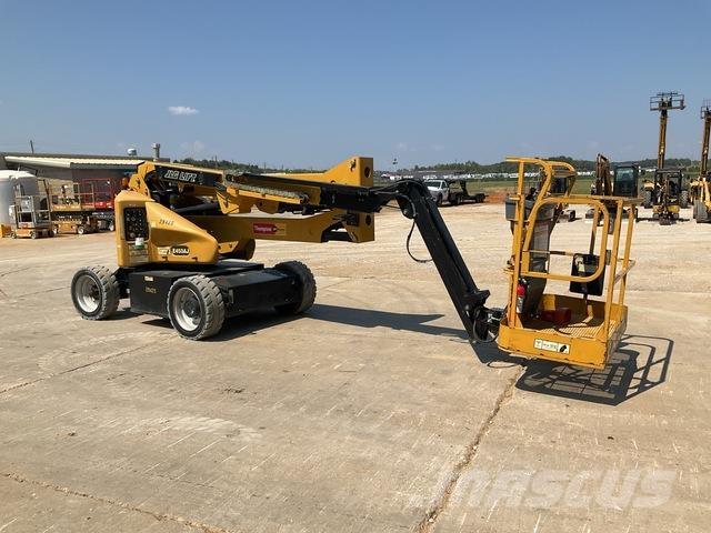 JLG E450AJ 曲臂高空作業車