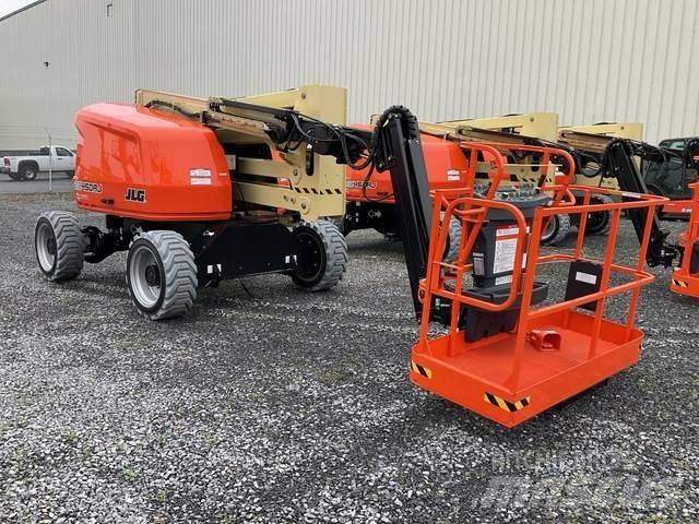 JLG EC450AJ 曲臂高空作業車