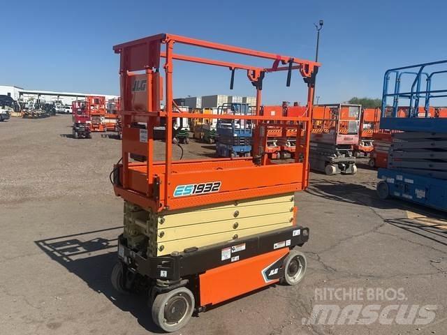 JLG ES1932 剪式升降機