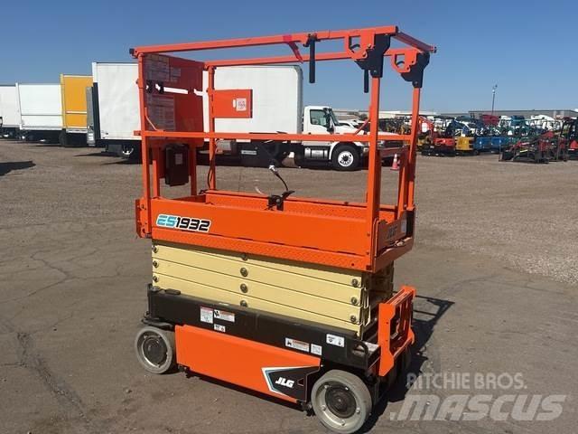 JLG ES1932 剪式升降機