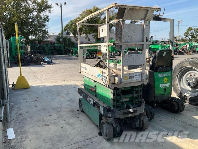 JLG ES1932 剪式升降機