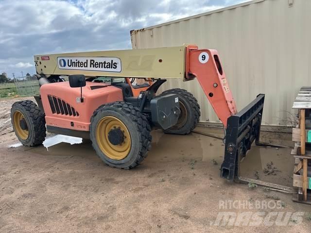 JLG G9-43A 伸縮臂操作車