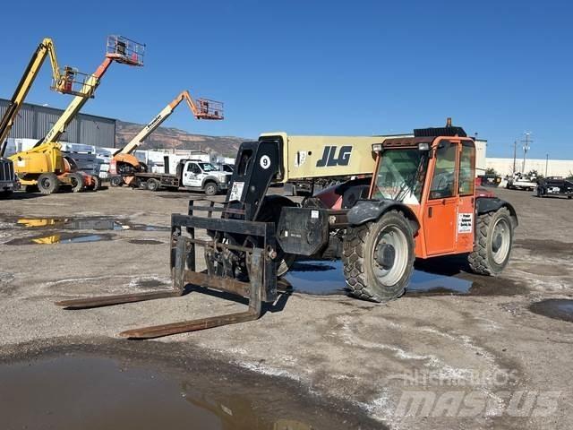 JLG G9-43A 伸縮臂操作車