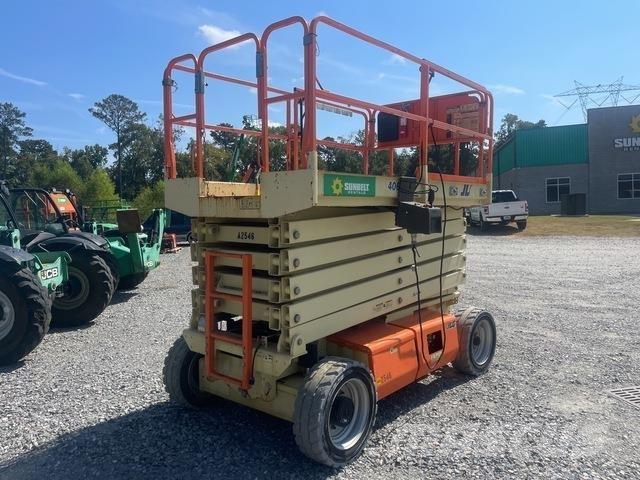 JLG M4069 剪式升降機