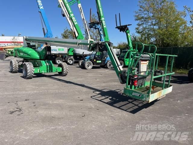 JLG M600JP 曲臂高空作業車