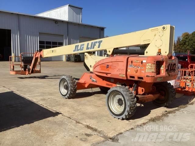 JLG M600JP 曲臂高空作業車
