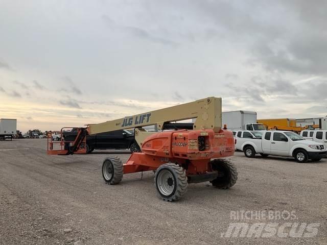 JLG M600JP 曲臂高空作業車