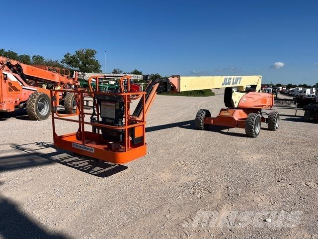 JLG M600JP 曲臂高空作業車