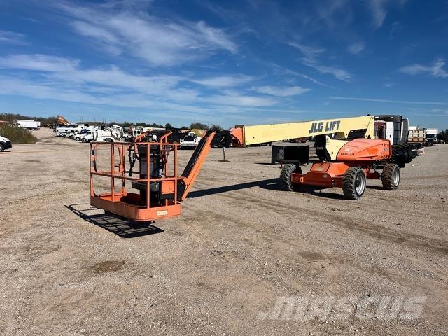 JLG M600JP 伸縮臂高空作業車