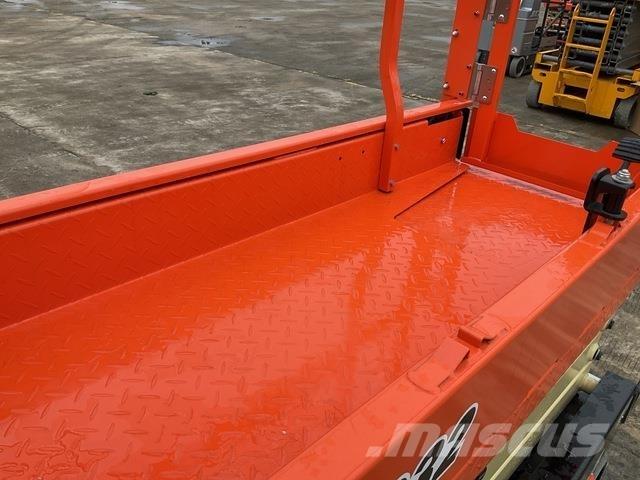 JLG R1932 剪式升降機