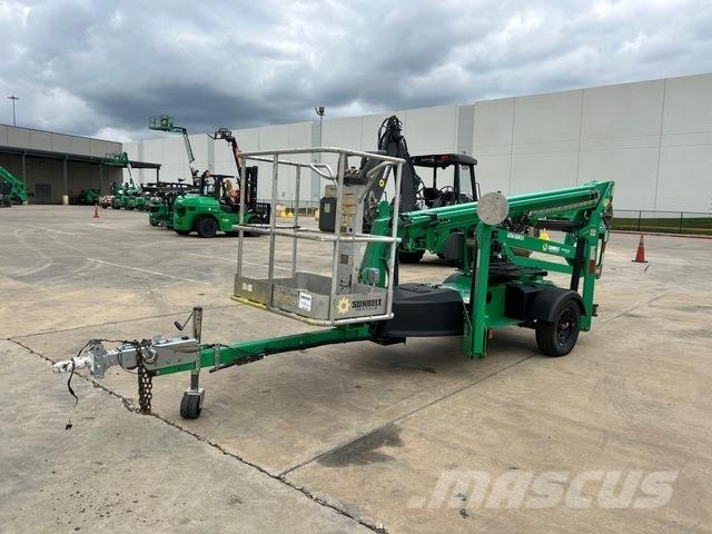 JLG T-350 拖車裝載高空作業平台