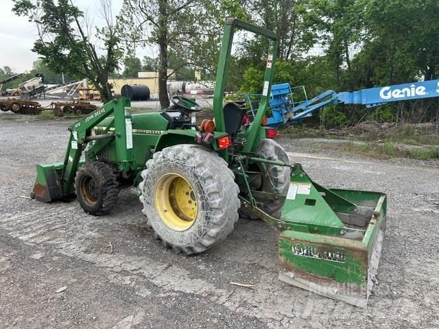 John Deere  小型曳引機