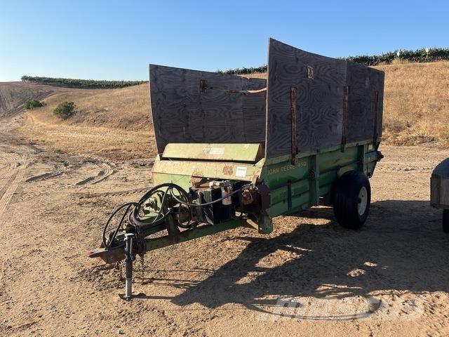 John Deere 450 肥料撒布機