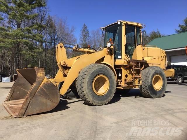 John Deere 624 輪胎式裝載機