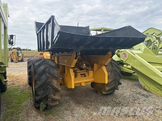 John Deere 640 集材機
