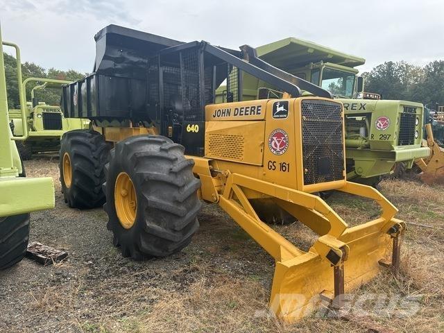 John Deere 640 集材機