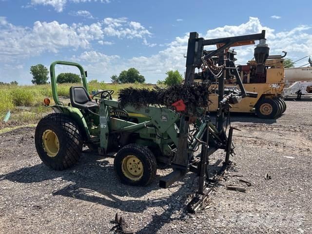 John Deere 750 小型曳引機