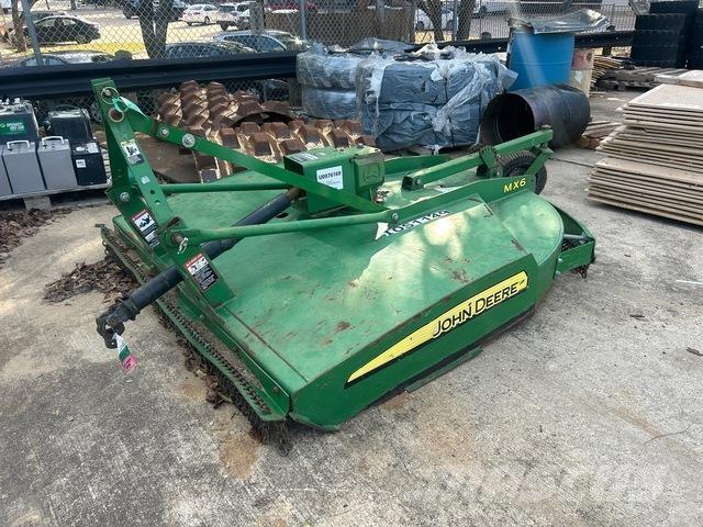 John Deere MX6 莖葉去葉機