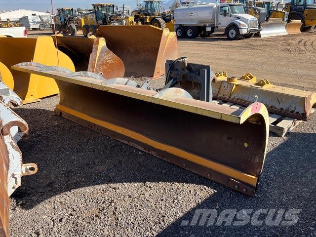 JRB  刮雪板和犁